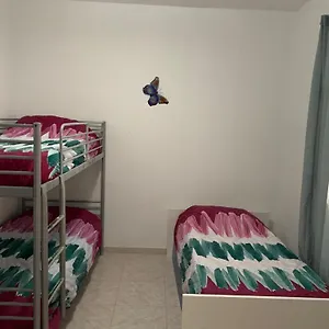  Habitación en casa particular Tres Privadas 4huéspedes 4huéspedes 2huéspedes Piso A Compartir España